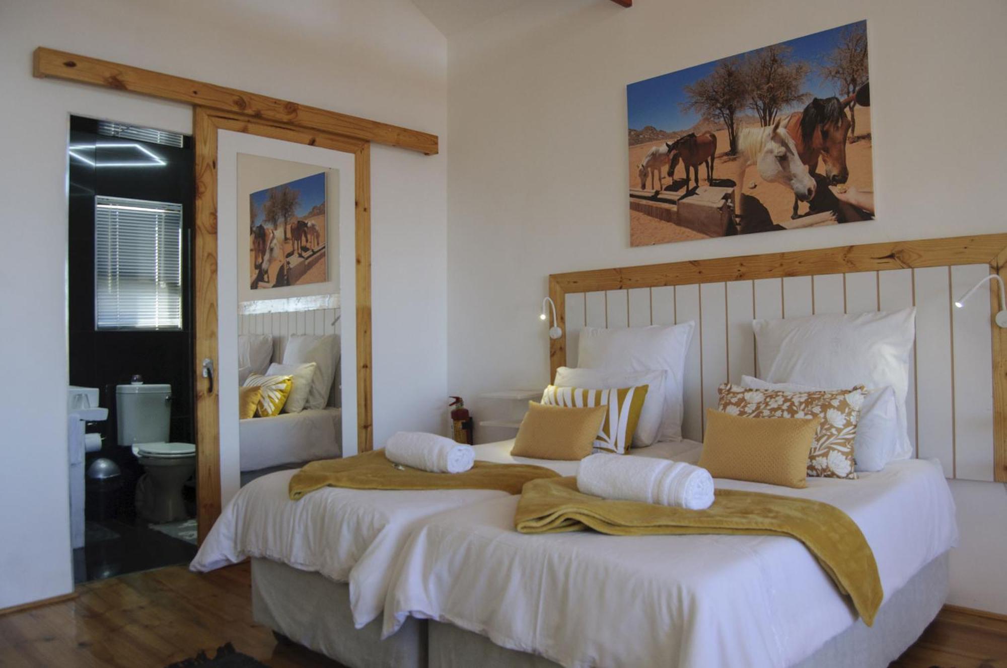 Wildhorses B&B And Self Catering Lüderitz Zewnętrze zdjęcie