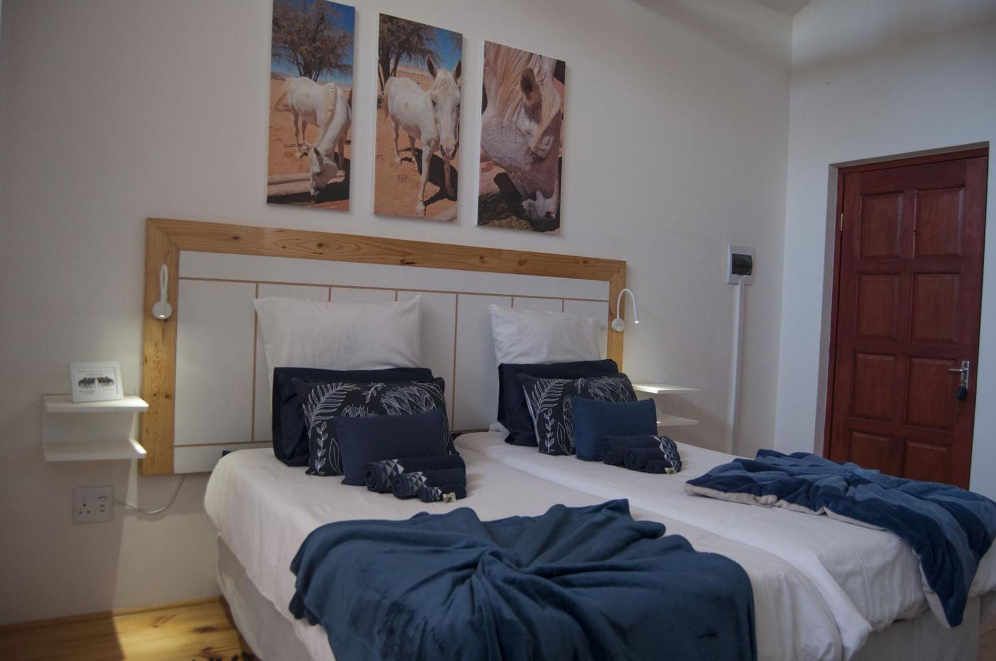 Wildhorses B&B And Self Catering Lüderitz Zewnętrze zdjęcie